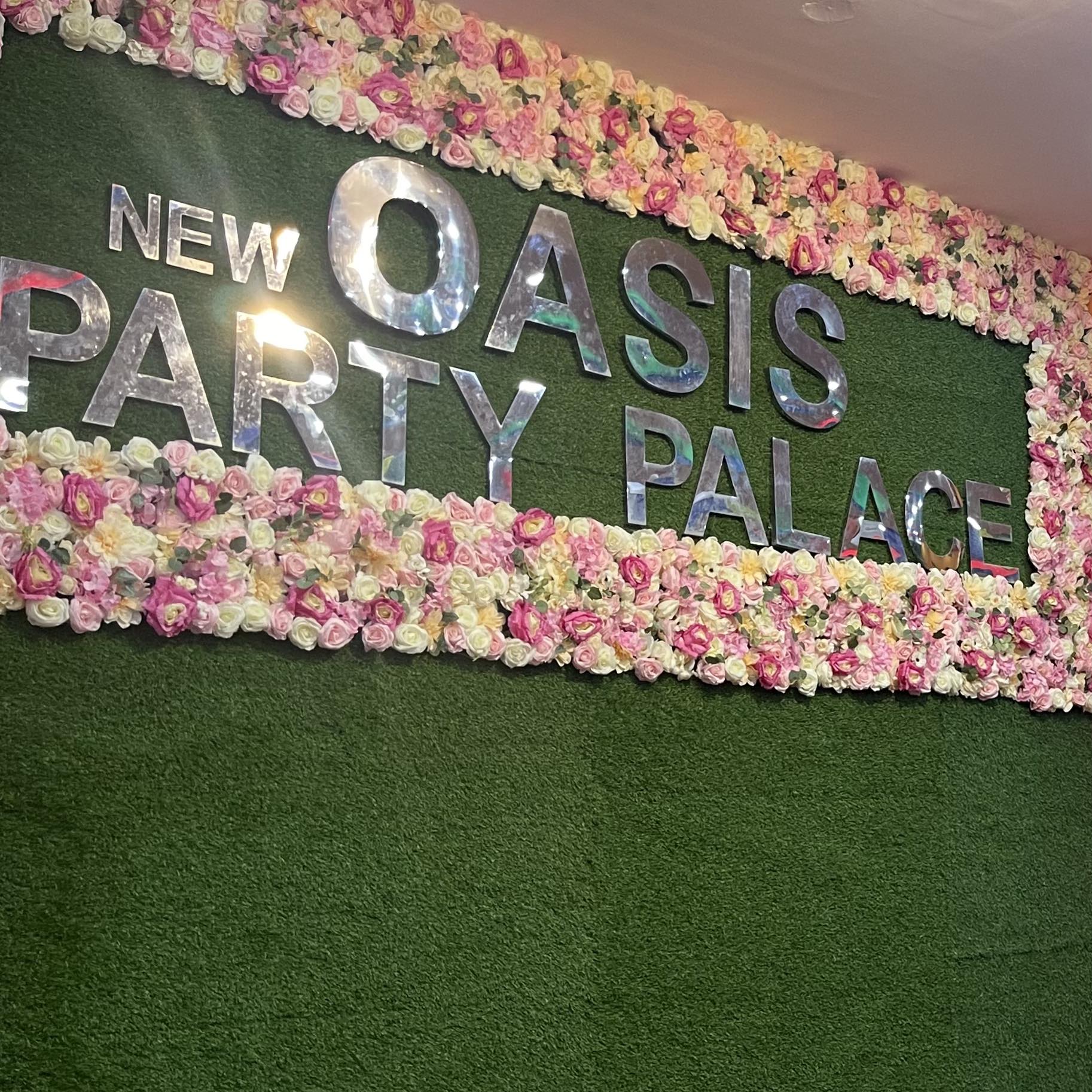 Oasis Hote And Party Palace
